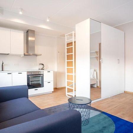 Spacious Mustamaee Apartments - Free Parking Tallinn Eksteriør billede