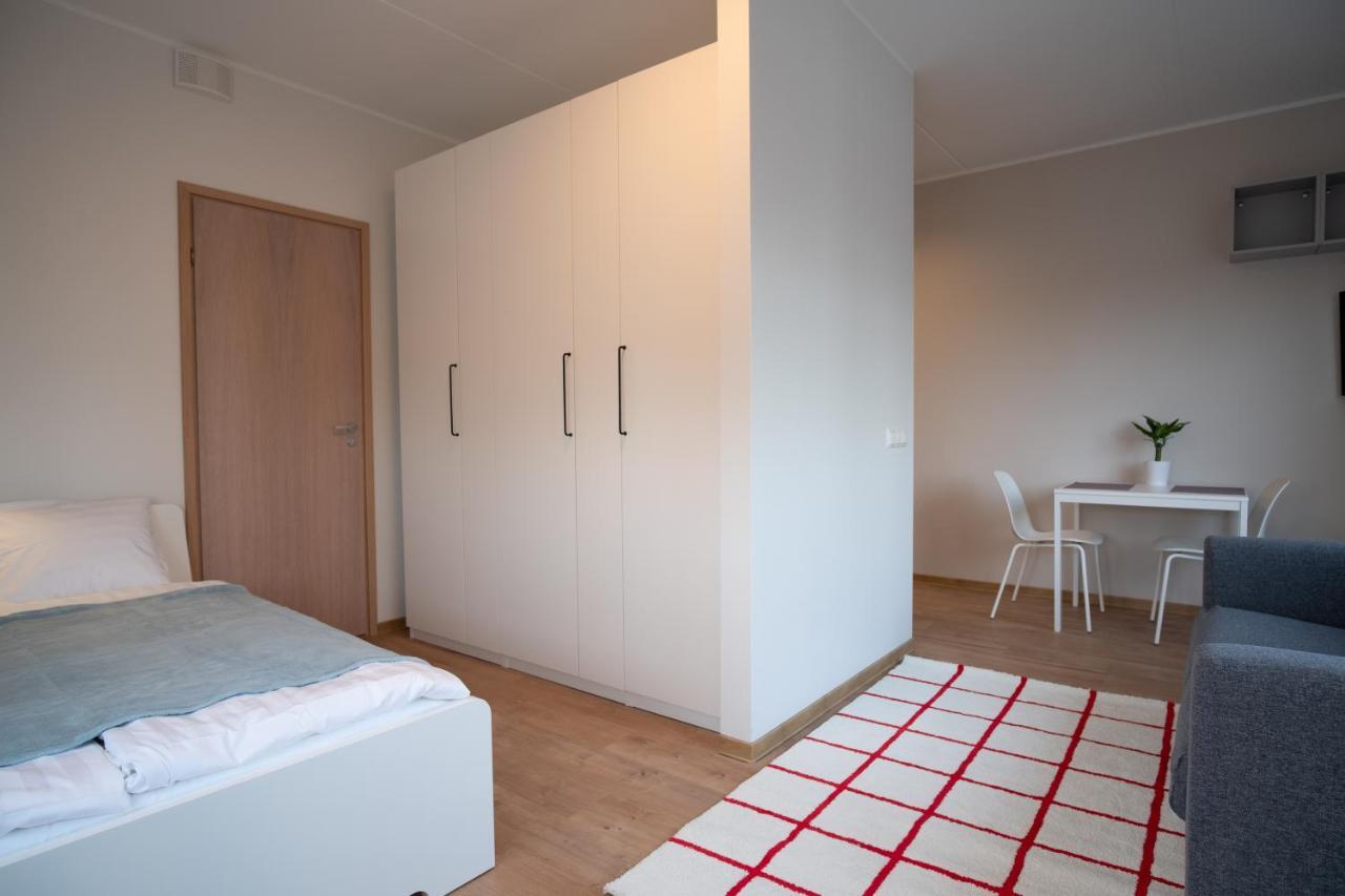 Spacious Mustamaee Apartments - Free Parking Tallinn Eksteriør billede