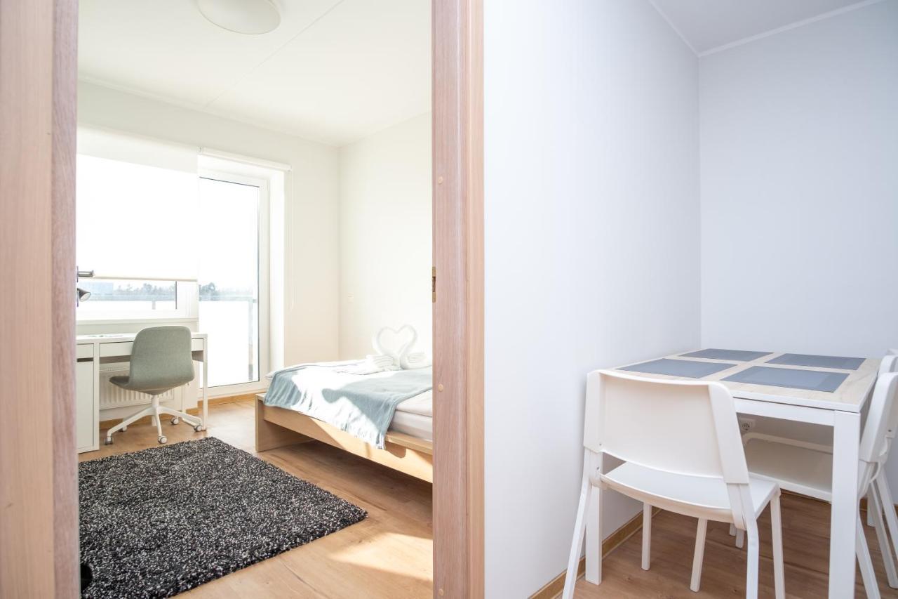 Spacious Mustamaee Apartments - Free Parking Tallinn Eksteriør billede